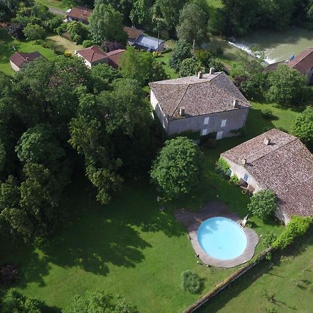 Chambres D'Hotes Dans Une Maison De Maitre A 5 Min Du Centre De Nerac Luaran gambar